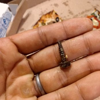 Domino's Pizza - Screwed up!!!! got a unexpected topping on the pizza from Dominos. - Pizza Near Me - Alpharetta, Georgia