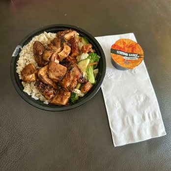 Teriyaki Madness - Spicy teriyaki chicken, brown rice and vegetables. - Japanese Near Me - Sunnyvale, California