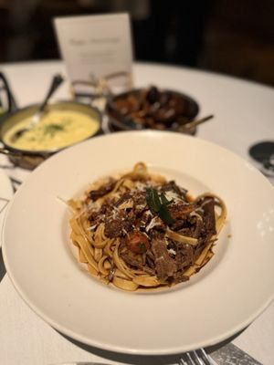 Andiron Steak & Sea by null