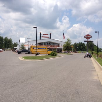 Four Rivers Harley - Davidson - Riverboat shaped dealership - Motorcycle Dealers Near Me - Paducah, Kentucky