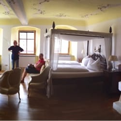 Nürnberger Hof - One of the suites overlooking the Market place of Altdorf.