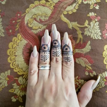 Silk Nails - I love Nina she always do what ever I want n my nail  the place is small but really cozy feeling Thanx Nina - Nail Salons Near Me - Inglewood, California