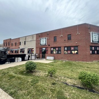 Social House 103 - outside - Bars Near Me - Dundee, Michigan Social House 103 - outside - Bars Near Me - Dundee, Michigan