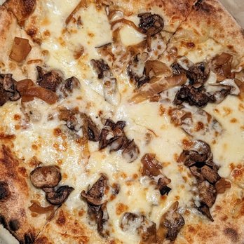 Osteria LuCa - Wild Mushrooms & Caramelized Onions Pizza | Instagram: @telephonesmoothie - Pizza Near Me - Charlotte, North Carolina Osteria LuCa - Wild Mushrooms & Caramelized Onions Pizza | Instagram: @telephonesmoothie - Pizza Near Me - Charlotte, North Carolina