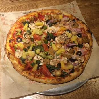 Blaze Pizza - Pizza Near Me - Davis, California