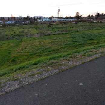Napa Valley Vine Trail - Mountain Biking Near Me - Napa, California