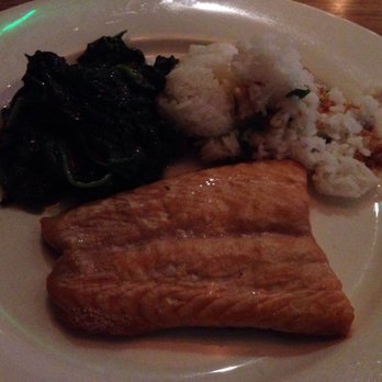Earls Kitchen + Bar - Totally accommodated me tonight!! I just wanted some plain sautéed salmon, jasmine rice and spinach! Thanks Team Earls! - Cocktail Bars Near Me - Denver, Colorado