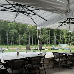Shady Creek Winery - Backyard patio