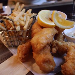 The County Hotel Napier - Fish and chips