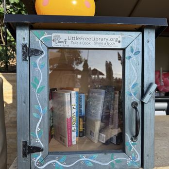 SpaWell Maui at Hyatt Regency Maui Resort - Free little library located at the pool hut at the main pool - Hotels Near Me - Lahaina, Hawaii