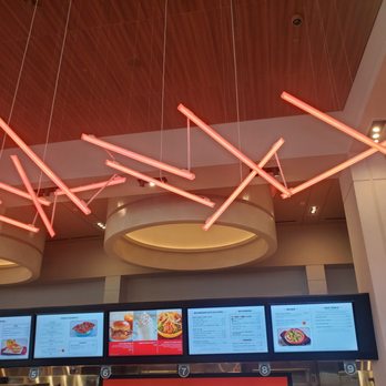 Connections Eatery - American Near Me - Lake Buena Vista, Florida