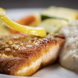 Hennessey's Tavern - Pan Seared Salmon