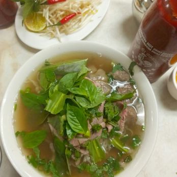 Pho Pasteur - Pho dac biet - Medium - Vietnamese Near Me - Toronto, Ontario