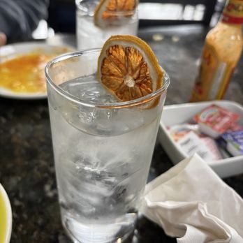 Tata's Cafe - Water - Breakfast & Brunch Near Me - Hawthorne, California