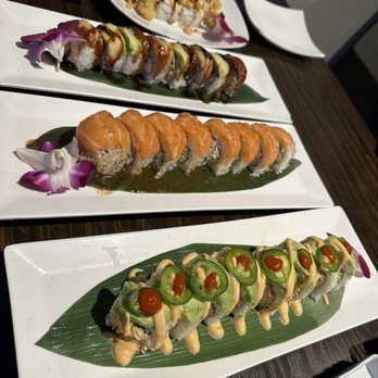 Sumo Sushi - Popcorn Lobster Roll, Black Dragon Roll, Ultimate Salmon Roll, Spicy Mexican Roll - Sushi Bars Near Me - Ontario, California Sumo Sushi - Popcorn Lobster Roll, Black Dragon Roll, Ultimate Salmon Roll, Spicy Mexican Roll - Sushi Bars Near Me - Ontario, California