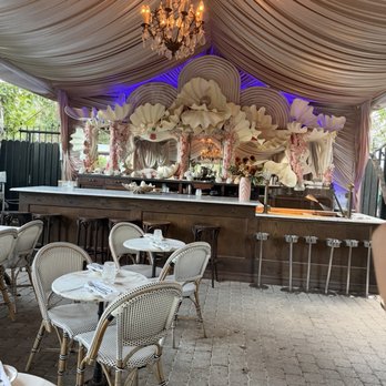 Justine's Brasserie - French Near Me - Austin, Texas