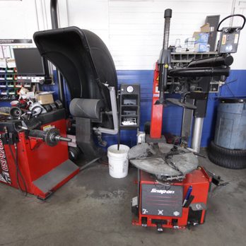 Mugsy's Repair - Mount and Balance Hunter System - Auto Repair Near Me - York, Pennsylvania Mugsy's Repair - Mount and Balance Hunter System - Auto Repair Near Me - York, Pennsylvania