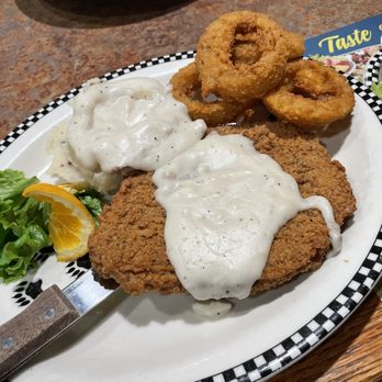 Black Bear Diner Fullerton - American Near Me - Fullerton, California