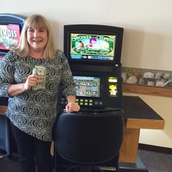 Dottys Video Poker - I won $200!!