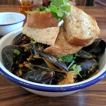 SENATE - Mussels - Gastropubs Near Me - Blue Ash, Ohio SENATE - Mussels - Gastropubs Near Me - Blue Ash, Ohio