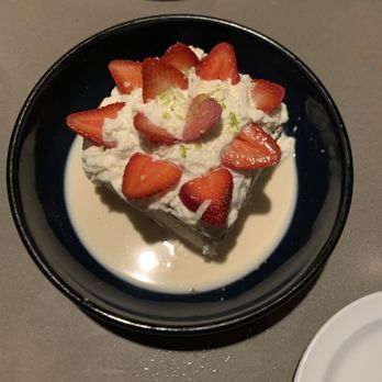 Playa Mesa - Tres Lechas Cake - Mexican Near Me - Costa Mesa, California