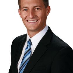 Lindstrom Chiropractic Center