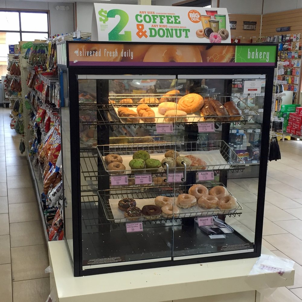 7-Eleven - Pastry Case - Convenience Stores Near Me - Overland Park, Kansas