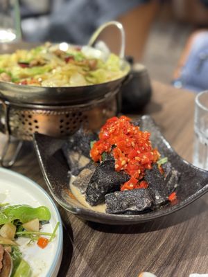 Yum Cha Chinese Kitchen & Bar 姑苏里 by null