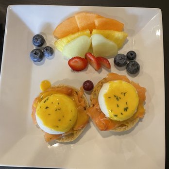 Vanilla Espresso French Café - Eggs Benedict with salmon - Breakfast & Brunch Near Me - Miami Lakes, Florida Vanilla Espresso French Café - Eggs Benedict with salmon - Breakfast & Brunch Near Me - Miami Lakes, Florida
