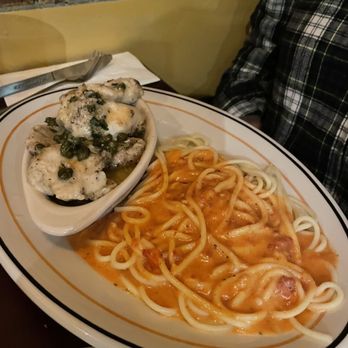 Alex Di Peppe's Italian Restaurant - Chicken piccata with pink sauce. - Italian Near Me - Arcadia, California Alex Di Peppe's Italian Restaurant - Chicken piccata with pink sauce. - Italian Near Me - Arcadia, California