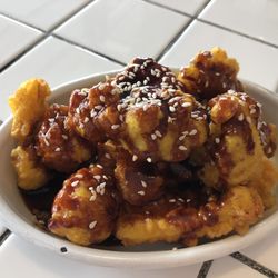 Little Turtle - STICKY SESAME WINGS $9.90