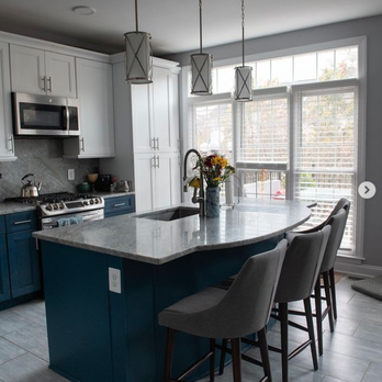 McLean Tile & Marble - a kitchen with a large island - Flooring Near Me - Mc Lean, Virginia McLean Tile & Marble - a kitchen with a large island - Flooring Near Me - Mc Lean, Virginia