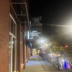 Michael Murphy's Dueling Piano Bar