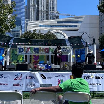 Yerba Buena Gardens - Nice stage set up - Parks Near Me - San Francisco, California Yerba Buena Gardens - Nice stage set up - Parks Near Me - San Francisco, California