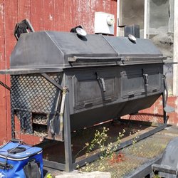 Ted's Bar B Que