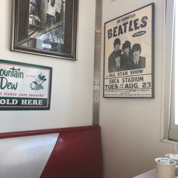 Starlite Diner - Corners booth - Diners Near Me - Daytona Beach, Florida Starlite Diner - Corners booth - Diners Near Me - Daytona Beach, Florida