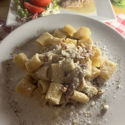 Non C'è Trippa pe’ Gatti - Pasta-close to Al-dente but just a tad underdone.