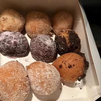 Dukes Lane Market & Eatery - Mochi malasadas: mango, ube, Oreo, and regular - Grocery Near Me - Honolulu, Hawaii Dukes Lane Market & Eatery - Mochi malasadas: mango, ube, Oreo, and regular - Grocery Near Me - Honolulu, Hawaii