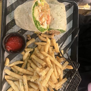 The Place 2 Be - Spicy Chicken Wrap - Breakfast & Brunch Near Me - West Hartford, Connecticut The Place 2 Be - Spicy Chicken Wrap - Breakfast & Brunch Near Me - West Hartford, Connecticut