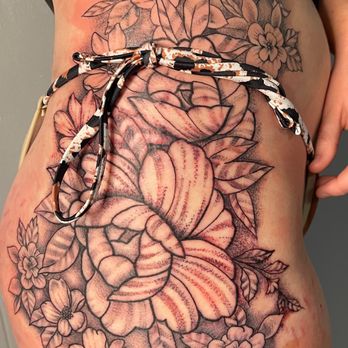 Smokin Irons Tattoo - Tattoo Near Me - Orange, Massachusetts Smokin Irons Tattoo - Tattoo Near Me - Orange, Massachusetts