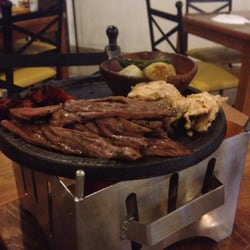 El Buffet de la Arrachera - La parrilla de entrada