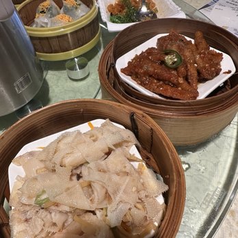 Oriental Tea House - Steamed honeycomb and chicken feet - Dim Sum Near Me - San Leandro, California Oriental Tea House - Steamed honeycomb and chicken feet - Dim Sum Near Me - San Leandro, California