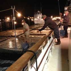 Success Sport Fishing - Gettin bait.