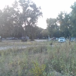Mac's Park Place - This is a tiny view of the camping sites. You see electric on the left and "rustic" on the right.