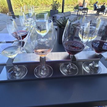 Stratus Vineyards - Wineries Near Me - Niagara-on-the-Lake, Ontario Stratus Vineyards - Wineries Near Me - Niagara-on-the-Lake, Ontario