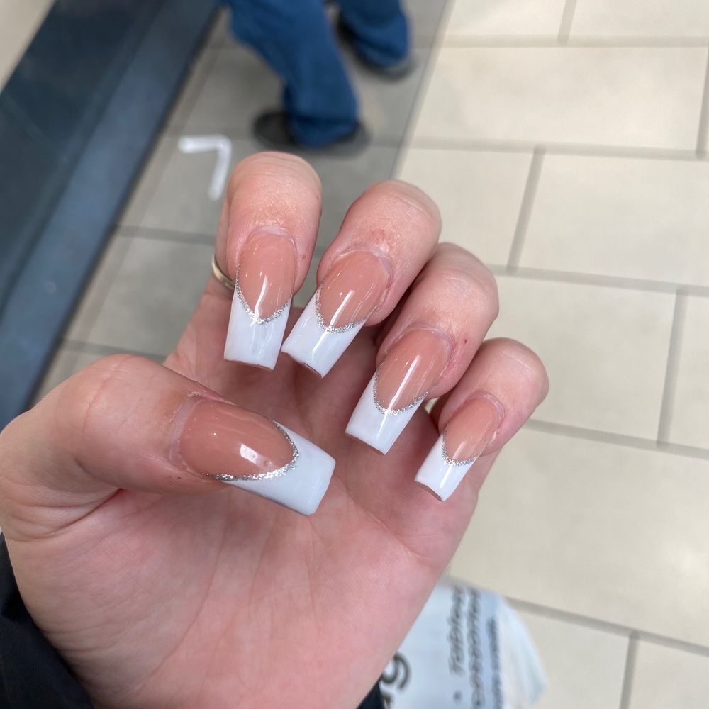 Silk Nails - This is a week after, he did amazing job had so many compliments - Nail Salons Near Me - Austin, Texas Silk Nails - This is a week after, he did amazing job had so many compliments - Nail Salons Near Me - Austin, Texas