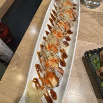 Slurping Turtle - Tiger Roll - Sushi Bars Near Me - Ann Arbor, Michigan