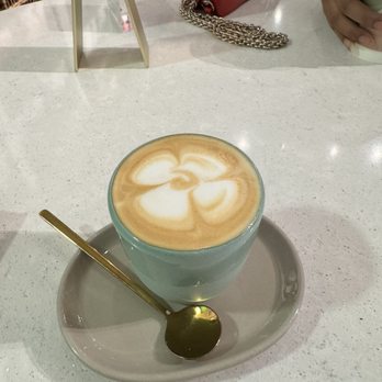 Un Attimo Coffee - Coffee & Tea Near Me - Plantation, Florida