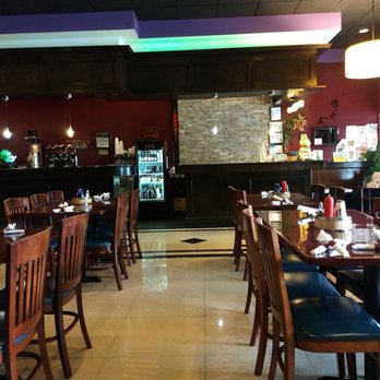 Huang's Chef - tables - Chinese Near Me - Mooresville, North Carolina