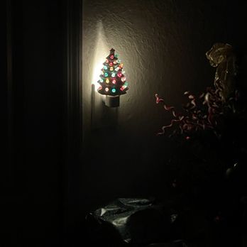 Robert's Christmas Wonderland - Christmas Tree Wall Night Light - Holiday Decorations Near Me - Clearwater, Florida Robert's Christmas Wonderland - Christmas Tree Wall Night Light - Holiday Decorations Near Me - Clearwater, Florida